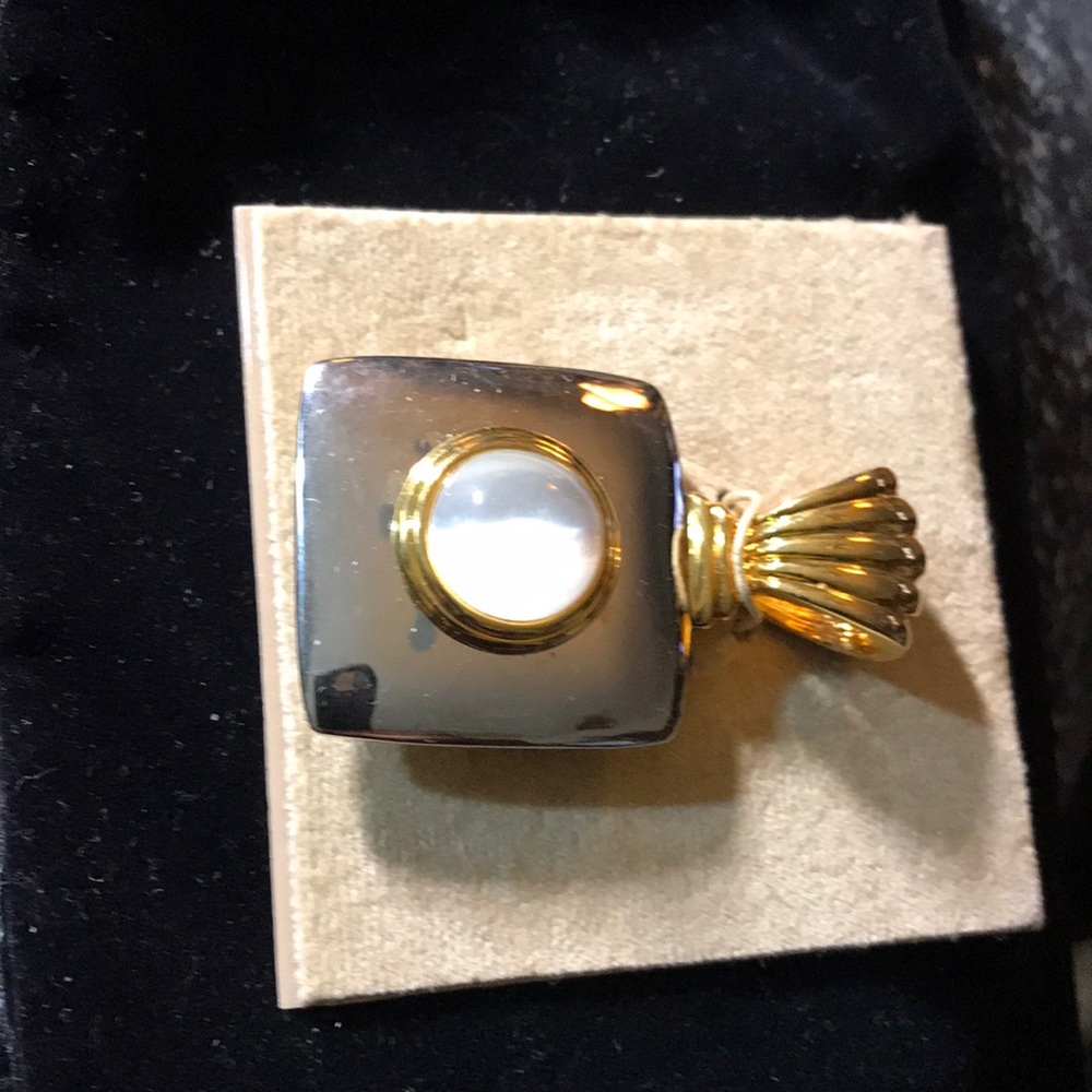 Mother of pearl pendant